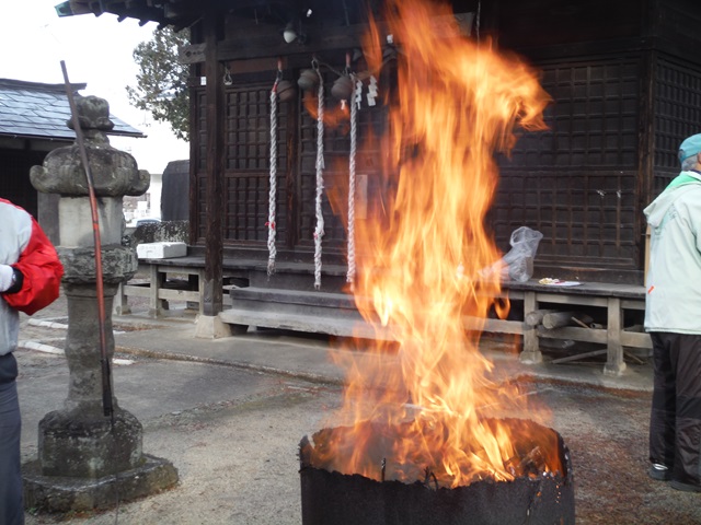 七社宮神社どんど焼き